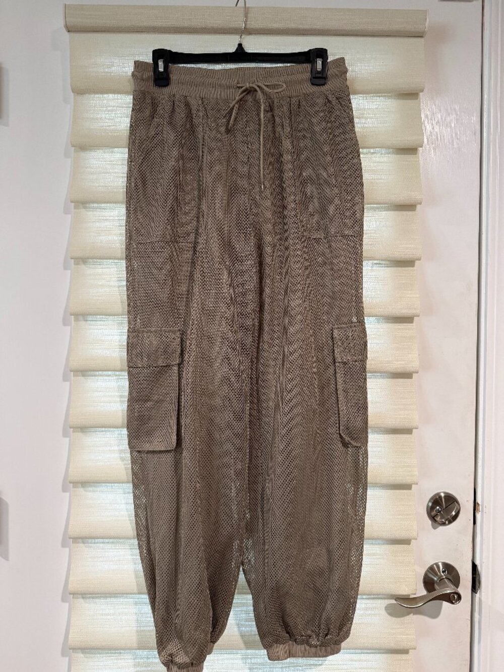 net-knit cargo joggers (size L)